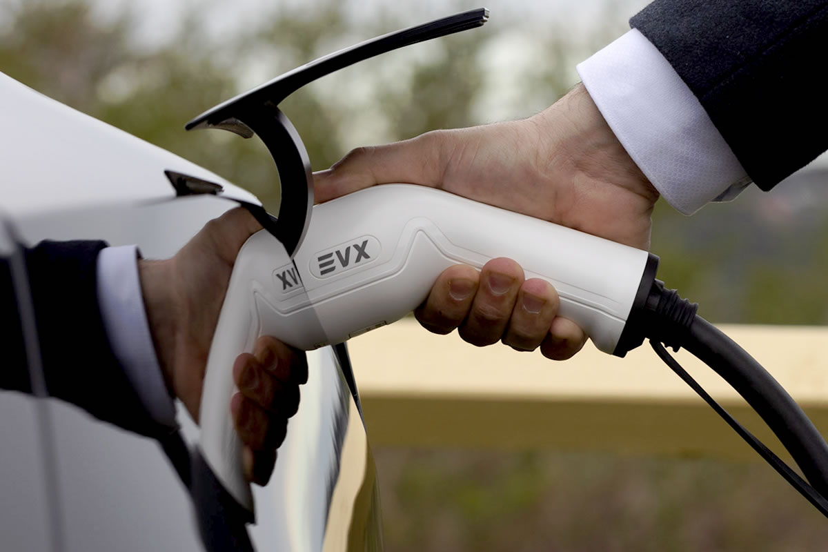 Maximise Your EV’s Range in 2024: Tips for Longer Drives and Better Efficiency