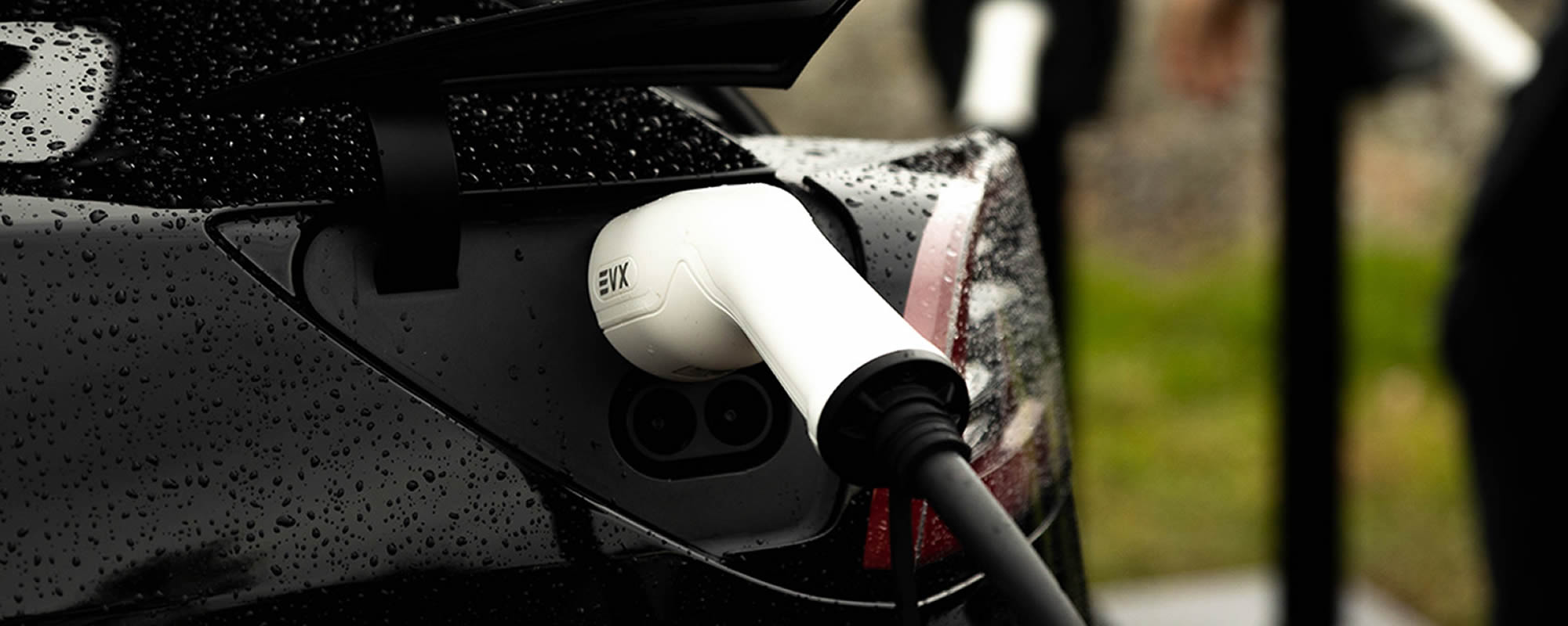 Reliable Charging in Any Weather: How EVX Polechargers Keep You Moving
