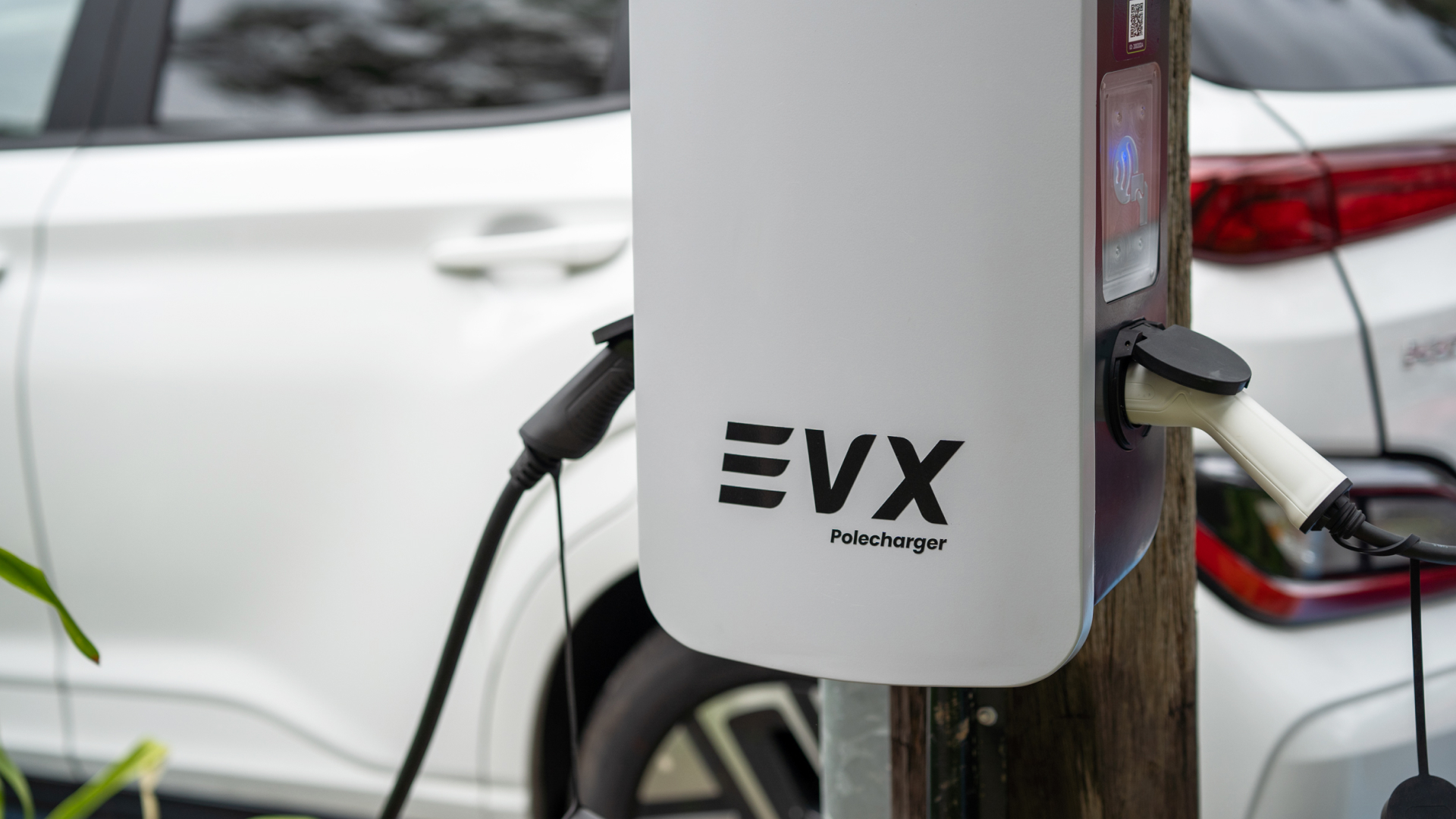 Debunking the Myth: Do EV Batteries Really Not Last Long?